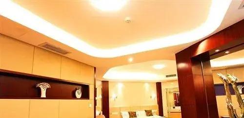 Дунъян: Hengdian World Studios Resort