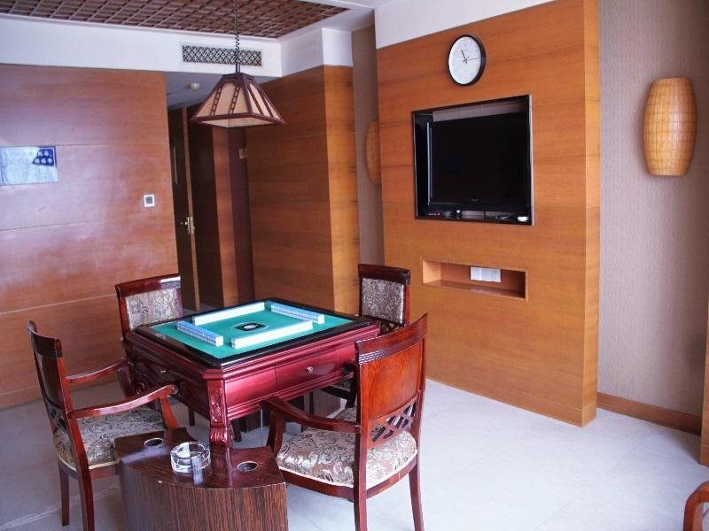 Вэньчжоу: New Joyful Hotel Leqing