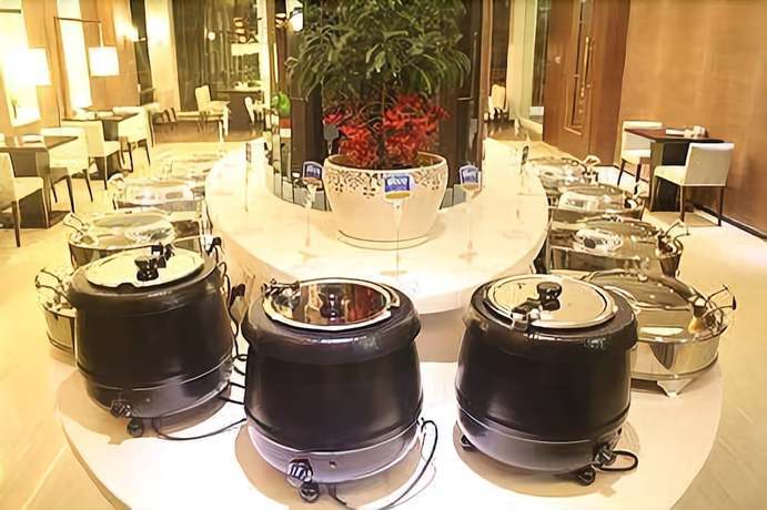 Синьсян: Xinxiang Bowei Style Hotel Peace Road