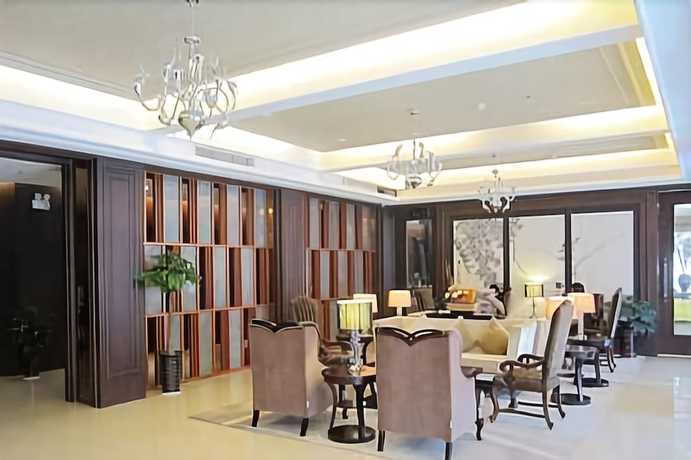 Синьсян: Xinxiang Bowei Style Hotel Peace Road