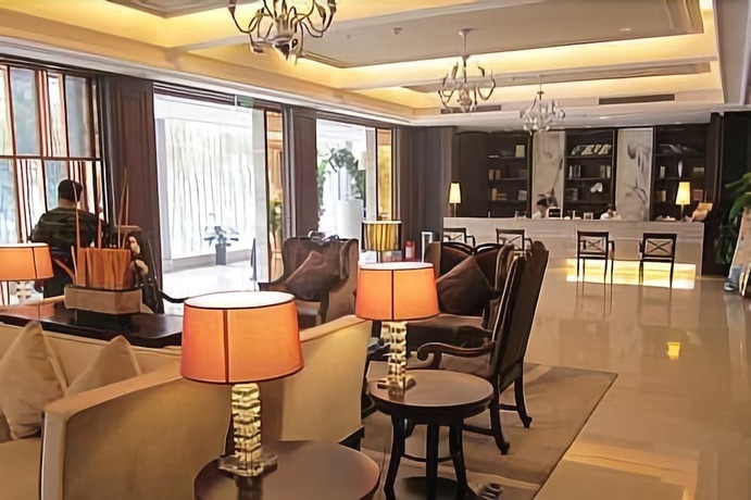 Синьсян: Xinxiang Bowei Style Hotel Peace Road
