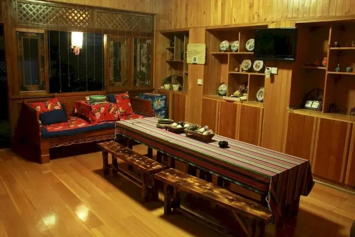Баошань: Henryi Oliv Inn