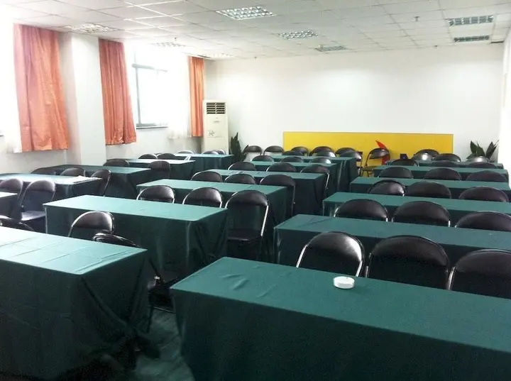 Уси: Home Inn Guangrui Road
