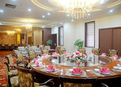 Синьян: Sunny Hotel - Xinyang