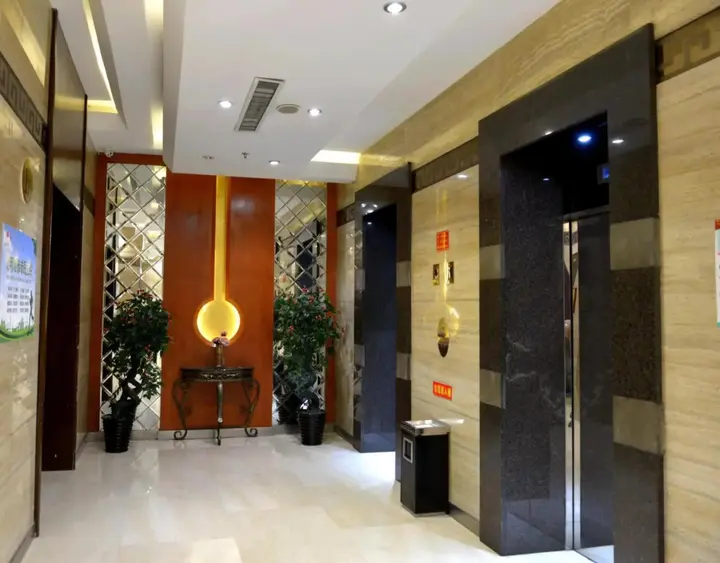 Тяньшуй: Dongfang Hotel