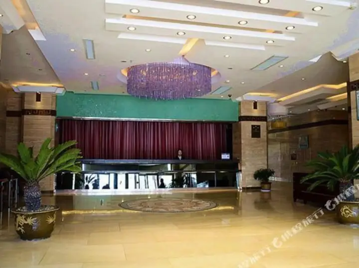 Dongfang Hotel — фото 4