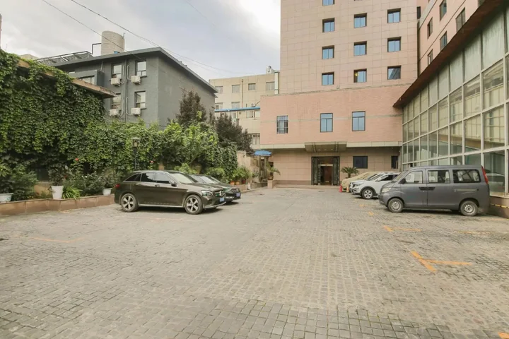 Тяньшуй: Dongfang Hotel