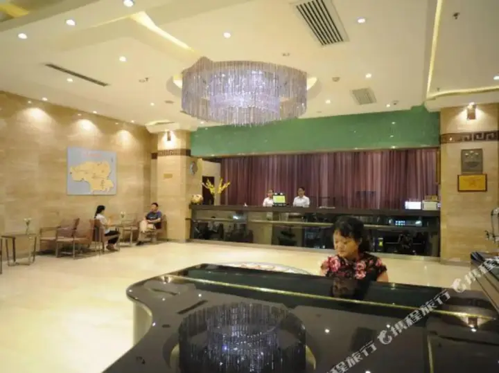 Тяньшуй: Dongfang Hotel