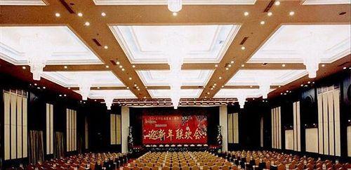 Инкоу: Yingkou Bayu Circle New Luck Hotel