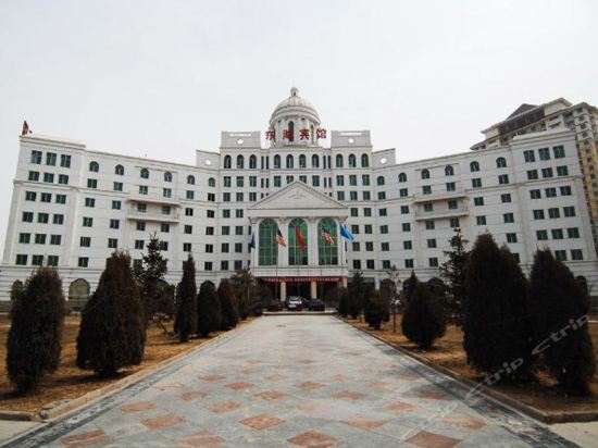 Синин: East Lake Century Hotel