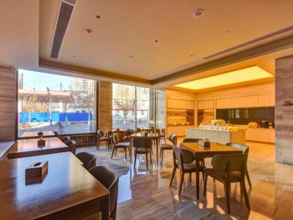 Таншань: Tangshan Nanyuan Business Hotel