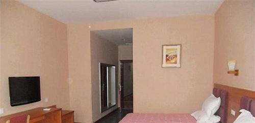 Синьсян: Meiyijia Business Hotel Xinxiang Pingyuan Road