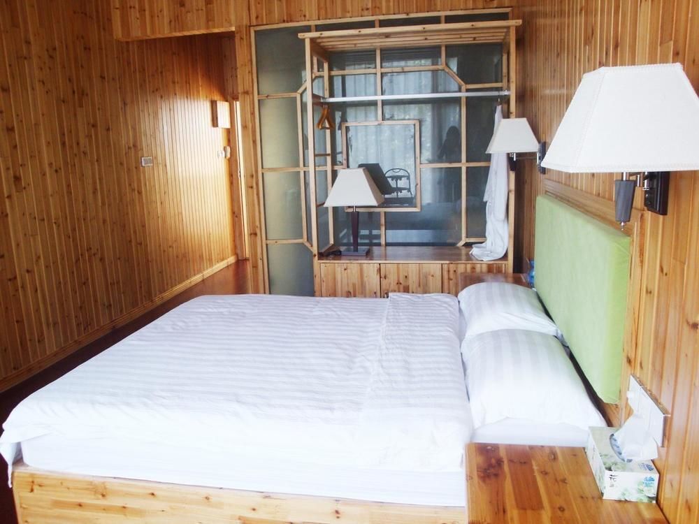 Ичан: Yichang Changyang North Island Hotel