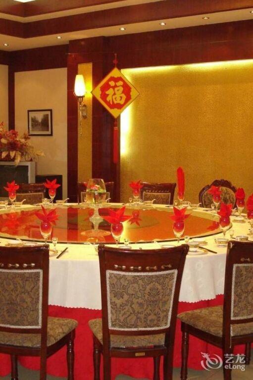 Чжэнчжоу: Zhengzhou Hualian Guangzhou Hotel