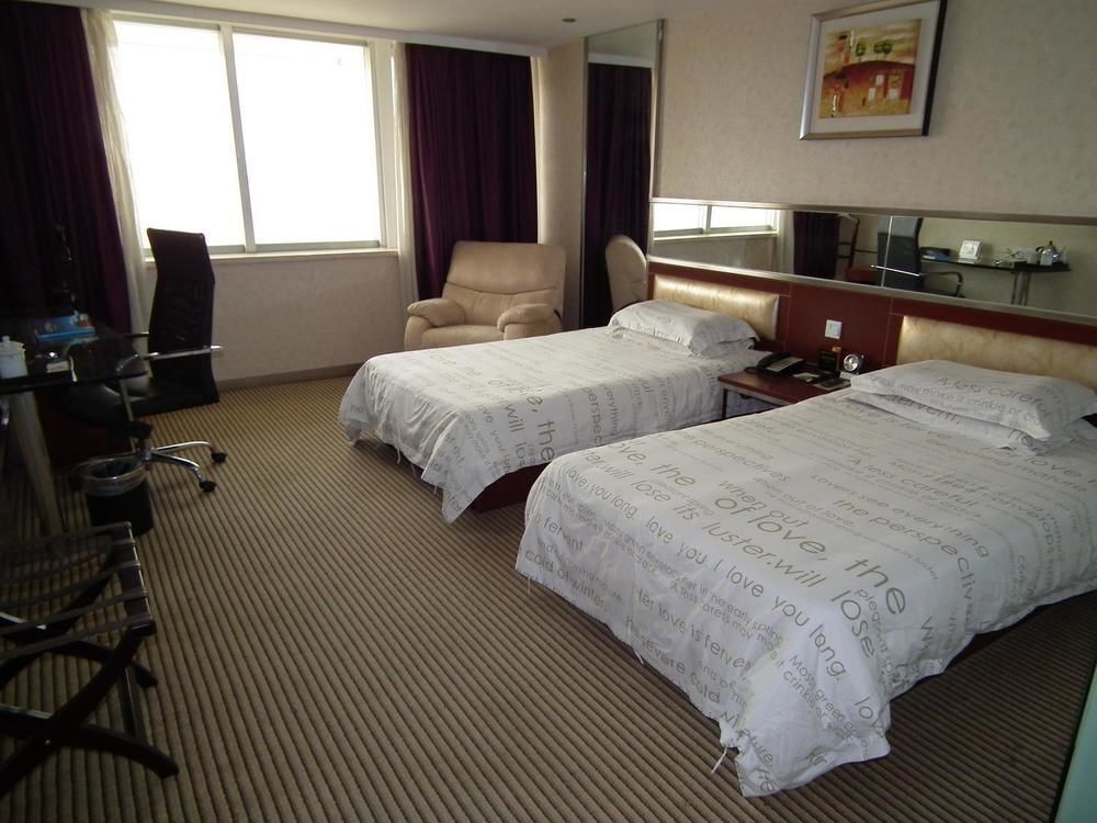 Ухань: Green League Hotel