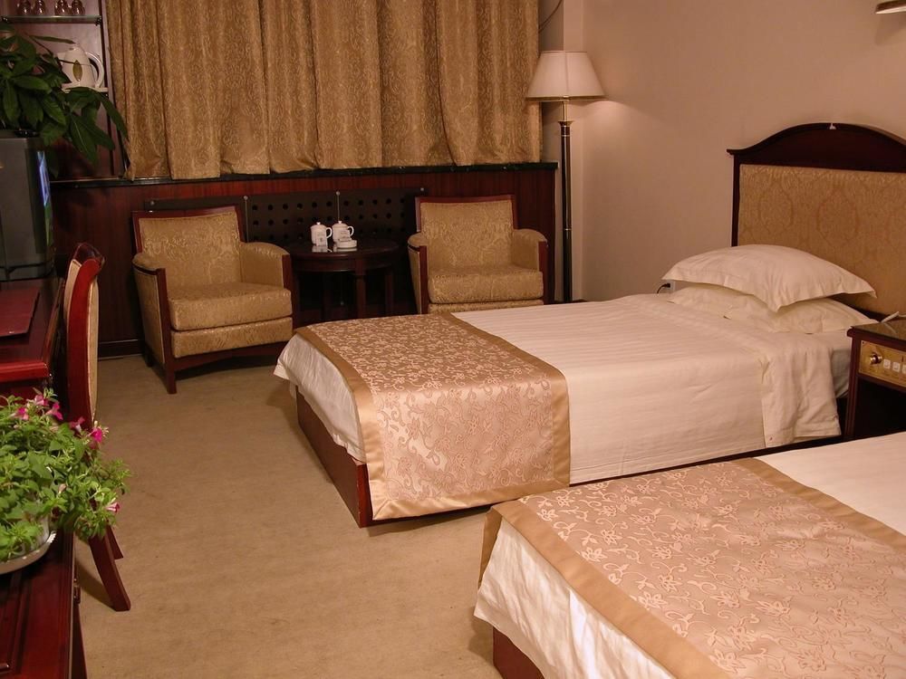 Кайфын: Hangtian Hotel - Kaifeng