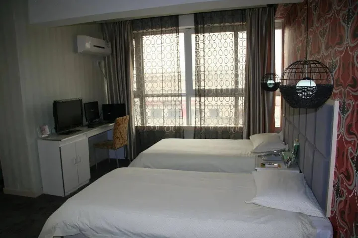 Чжэнчжоу: Zhengzhou Gaocheng Business Hotel