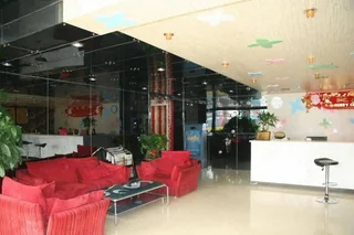 Чжэнчжоу: Zhengzhou Gaocheng Business Hotel