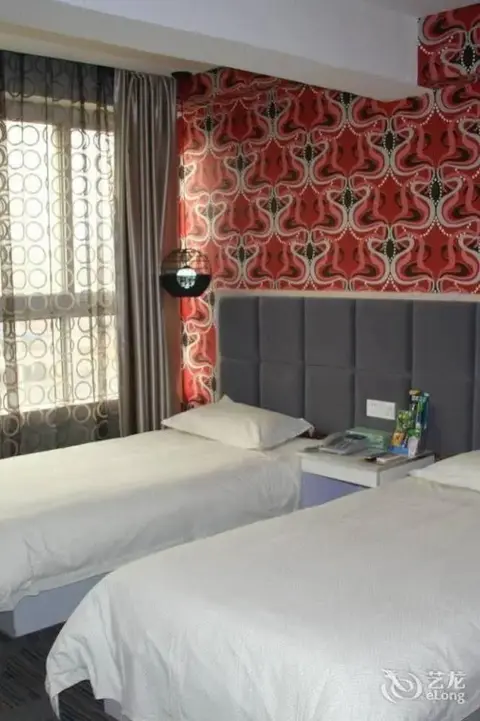 Чжэнчжоу: Zhengzhou Gaocheng Business Hotel