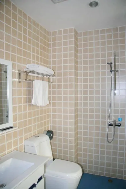 Чжэнчжоу: Zhengzhou Gaocheng Business Hotel