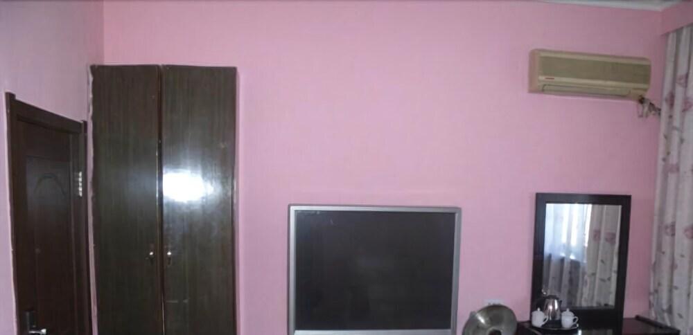 Харбин: OYO Better and Better Express Hotel