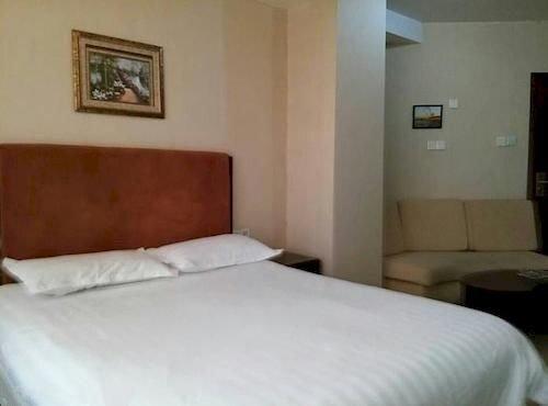 Ухань: Wuhan 1 Plus 1 Hotel