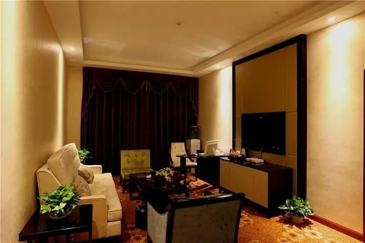Синьян: Zhongzhou International Hotel