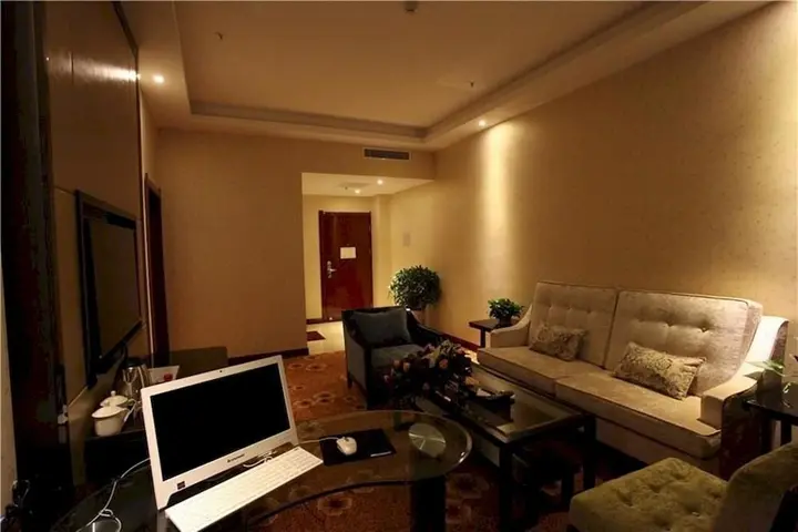 Синьян: Zhongzhou International Hotel