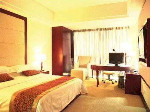Цюйцзин: Yijia Hotel Qujing