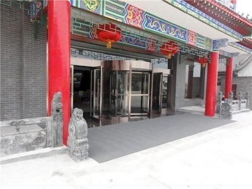 Вэйнань: Huashan Guan Zhong Hotel