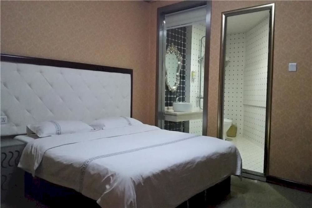 Лоян: Kaiyue Business Hotel