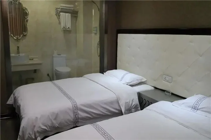 Лоян: Kaiyue Business Hotel