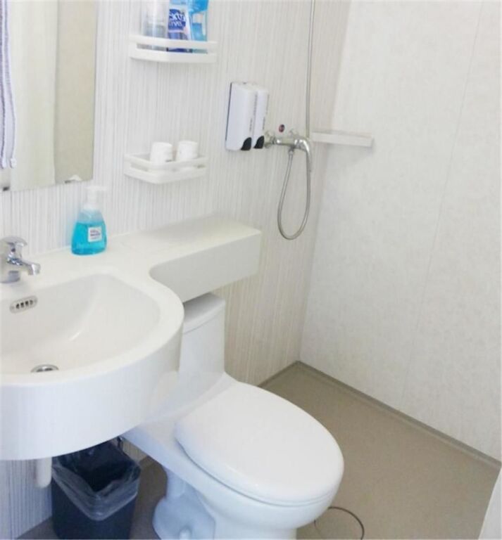 Дунъин: Jiayi Hotel