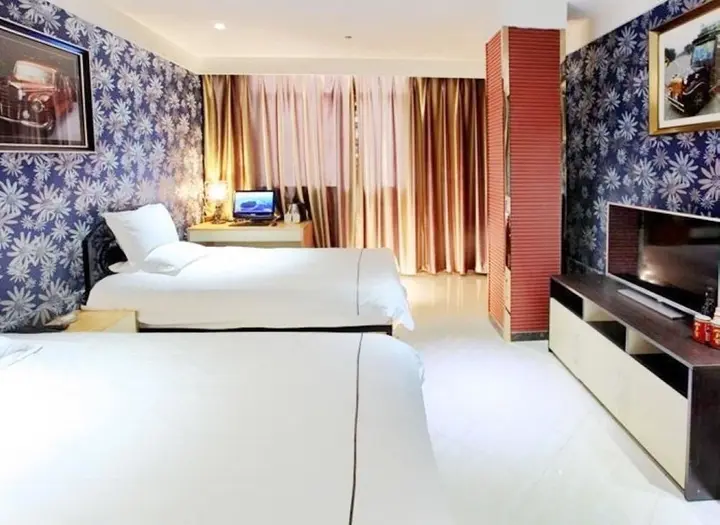 Наньян: Blue Mountain Hotel