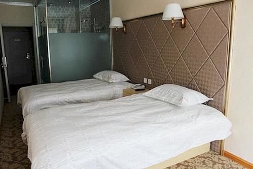 Wangyuan Express Inn — фото 1
