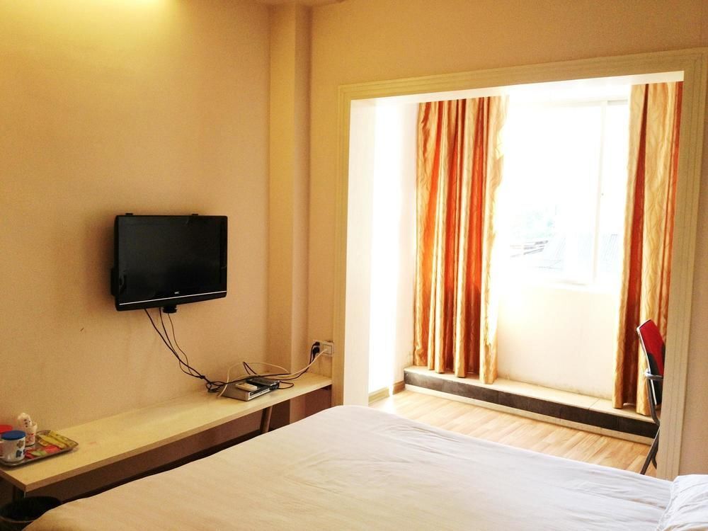 Гуйлинь: Echarm Hotel Guilin City Center Xiangbi Mountain Scenic Spot