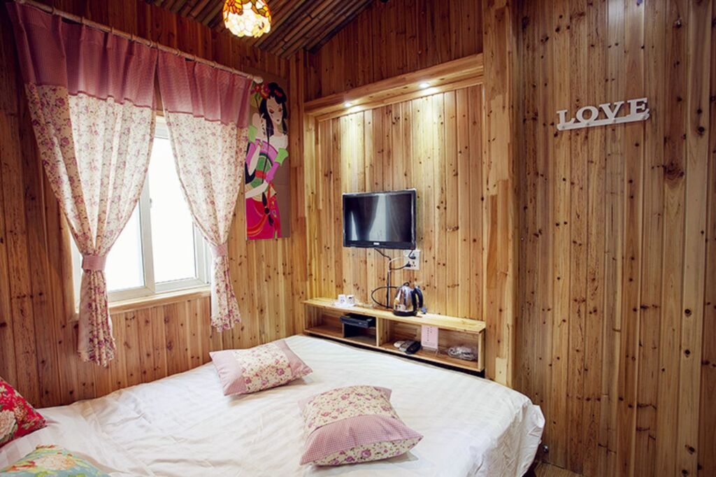 Цзясинь: Wuzhen Youyou Inn