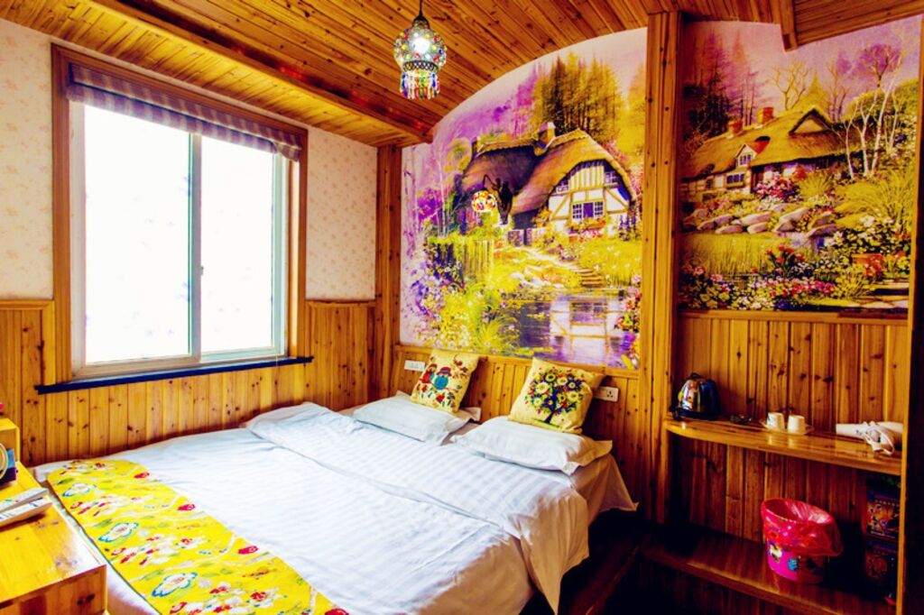 Цзясинь: Wuzhen Youyou Inn