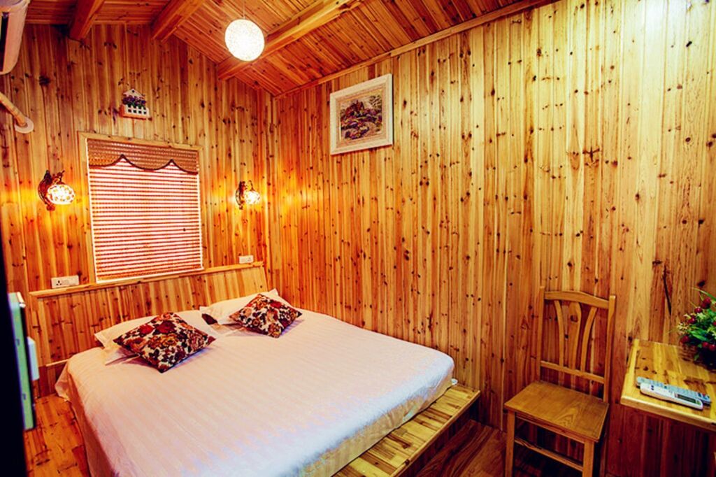 Цзясинь: Wuzhen Youyou Inn