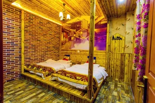 Цзясинь: Wuzhen Youyou Inn
