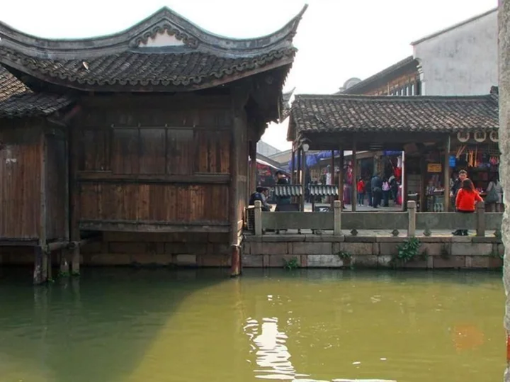 Цзясинь: Wuzhen Dahong Inn