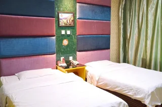 Шиянь: Shiyan Spring Fashion Hotel