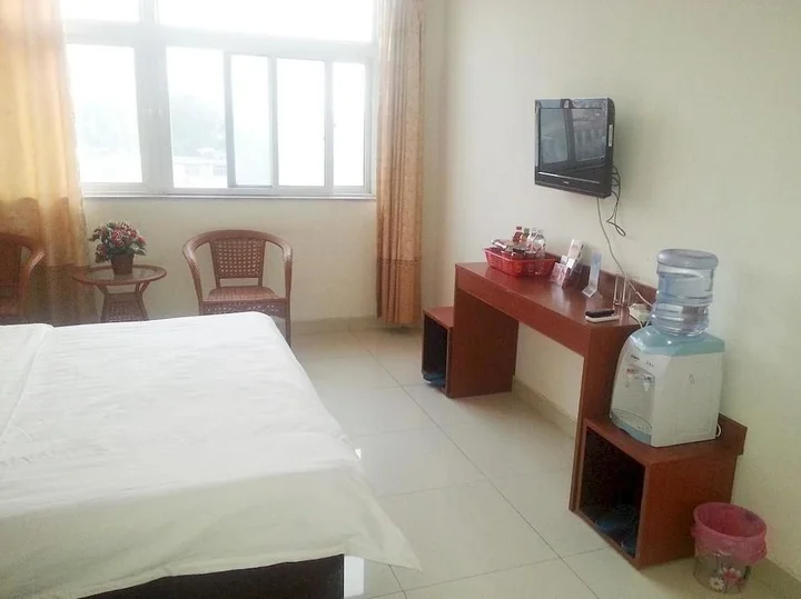Вэйфан: AA Hotel Chain (Anqiu Yake Shop)