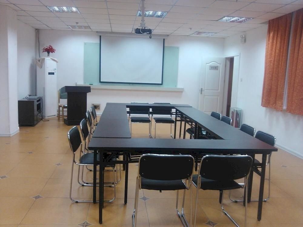 Цзинань: Home Inn Jinan Wenhua East Road