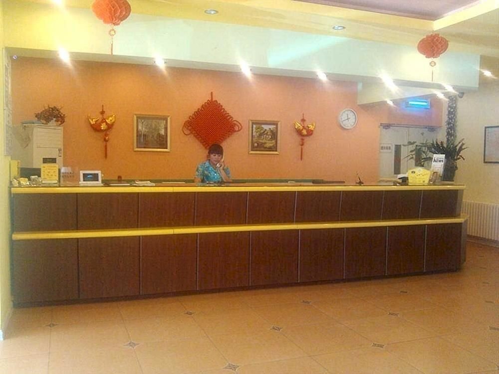 Цзинань: Home Inn Jinan Wenhua East Road