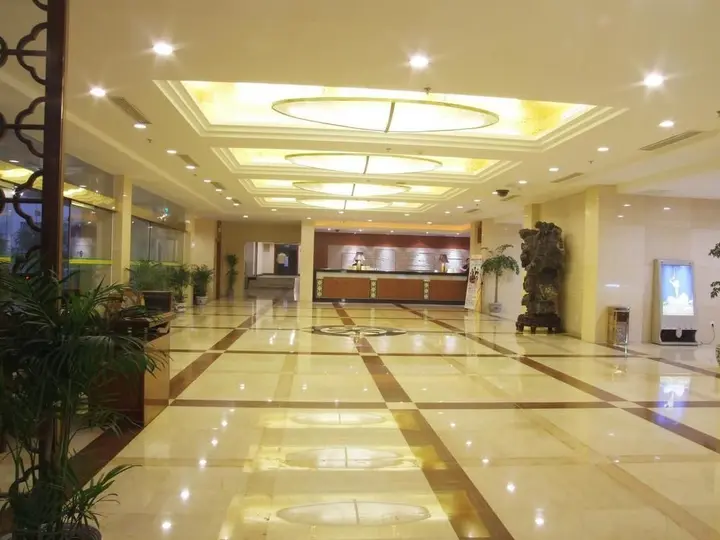 Уси: Wuxi Canal Grand Hotel