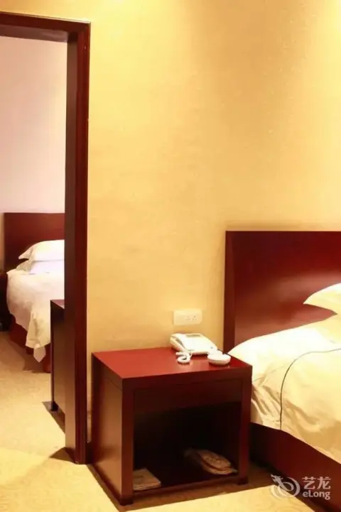 Лишуй: Yongli Business Hotel