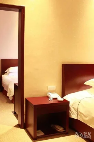 Лишуй: Yongli Business Hotel