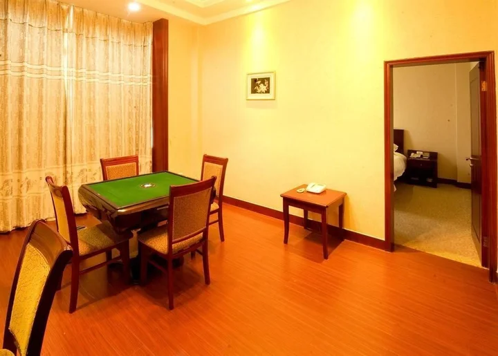 Лишуй: Yongli Business Hotel