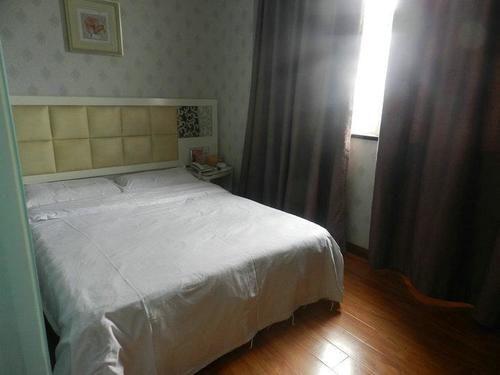 Ухань: Wuhan Feitai Business Hotel
